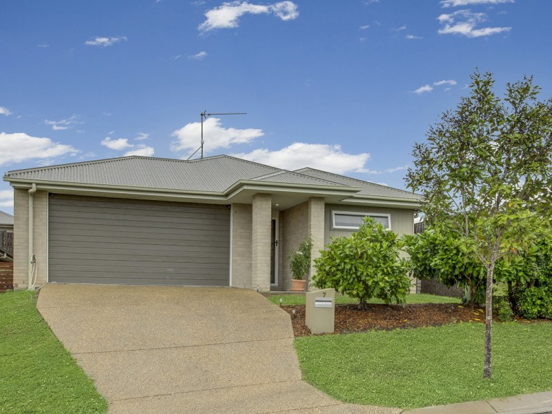 7 Wabby St, Boyne Island QLD 4680