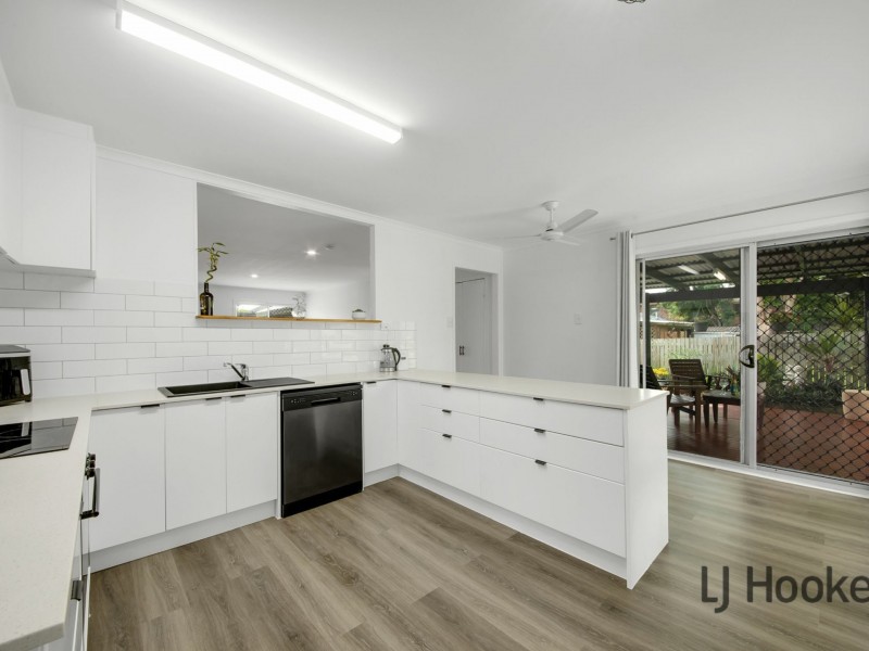 13 Hayes Avenue, Boyne Island QLD 4680