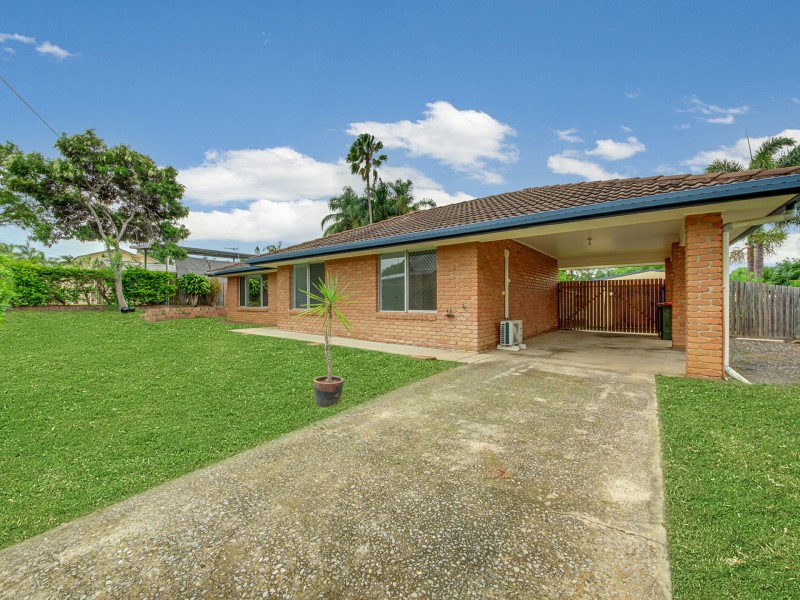 72 Malpas Street, Boyne Island QLD 4680