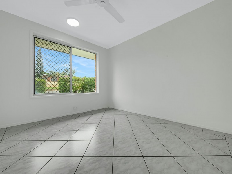 72 Malpas Street, Boyne Island QLD 4680