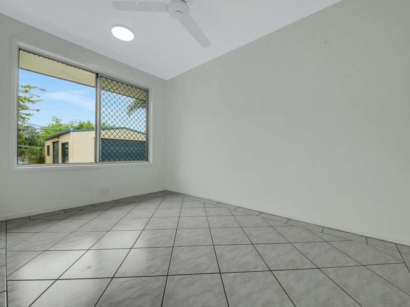 72 Malpas Street, Boyne Island QLD 4680