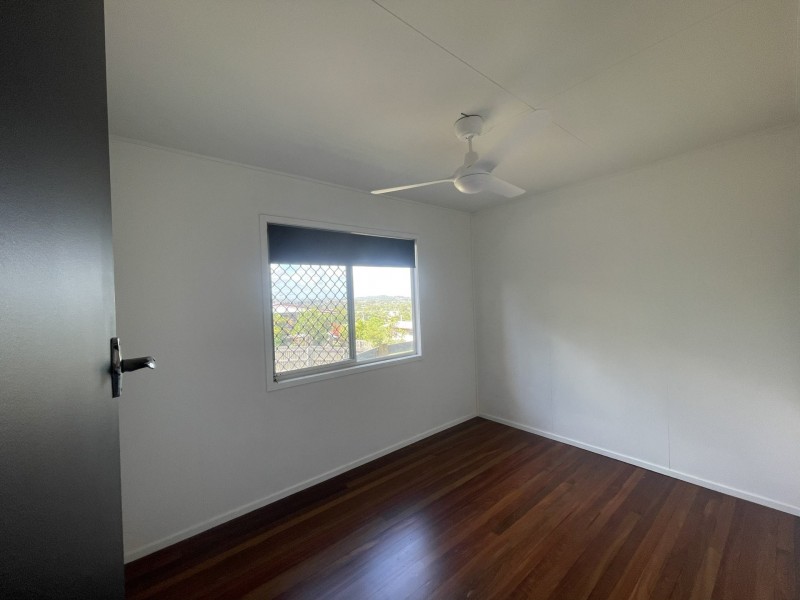 21 Far Street, West Gladstone QLD 4680