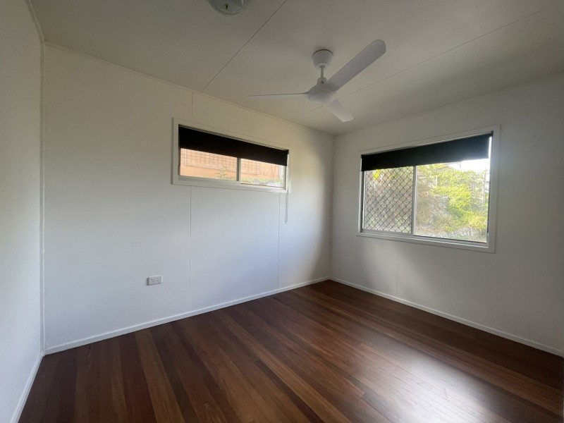 21 Far Street, West Gladstone QLD 4680