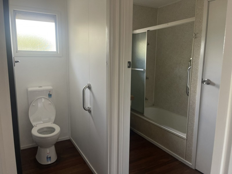 21 Far Street, West Gladstone QLD 4680