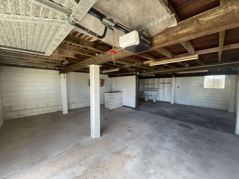 21 Far Street, West Gladstone QLD 4680