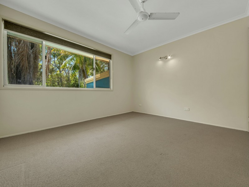 30 Alkina Crescent, Boyne Island QLD 4680
