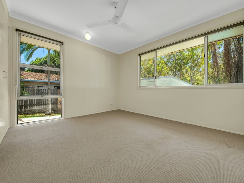 30 Alkina Crescent, Boyne Island QLD 4680