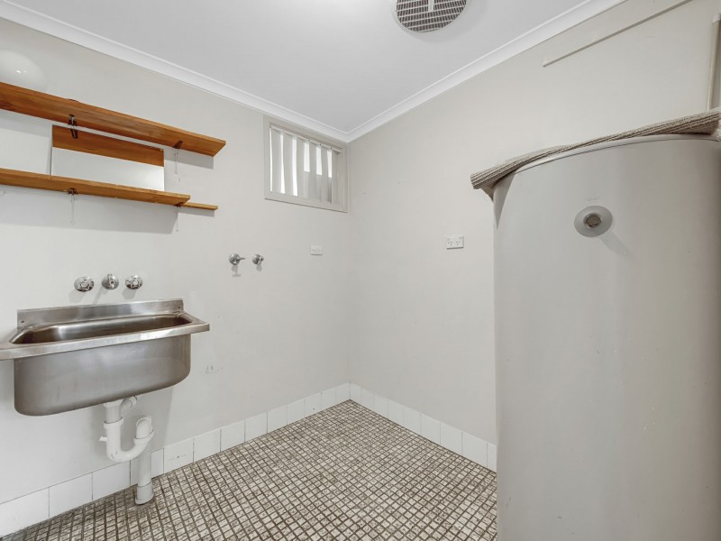 30 Alkina Crescent, Boyne Island QLD 4680