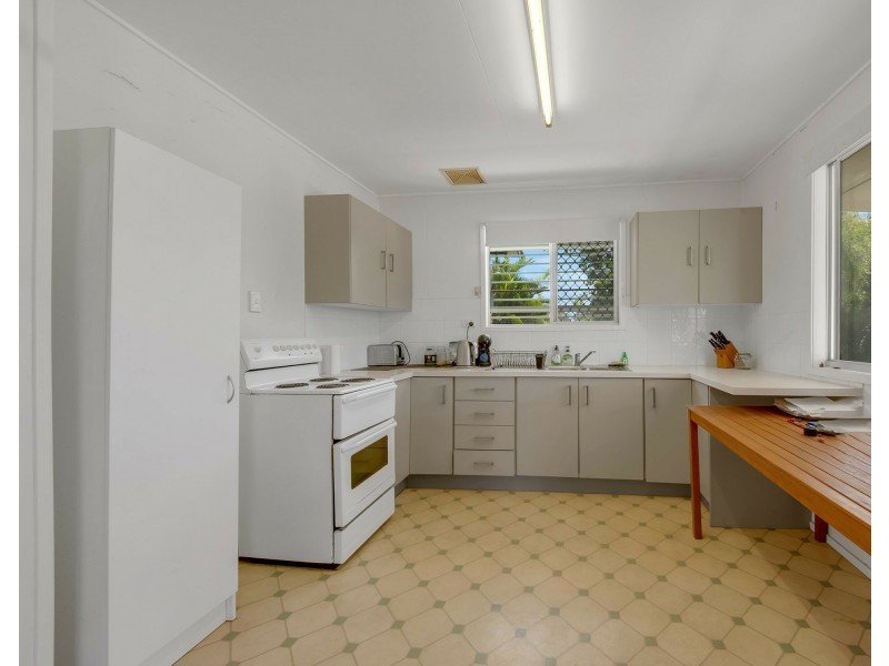 23 Katandra Street, Boyne Island QLD 4680