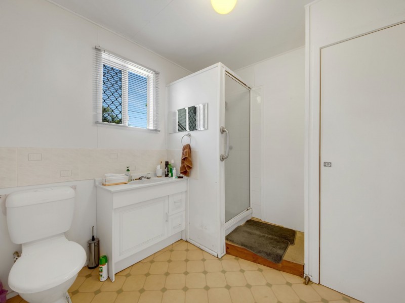 23 Katandra Street, Boyne Island QLD 4680
