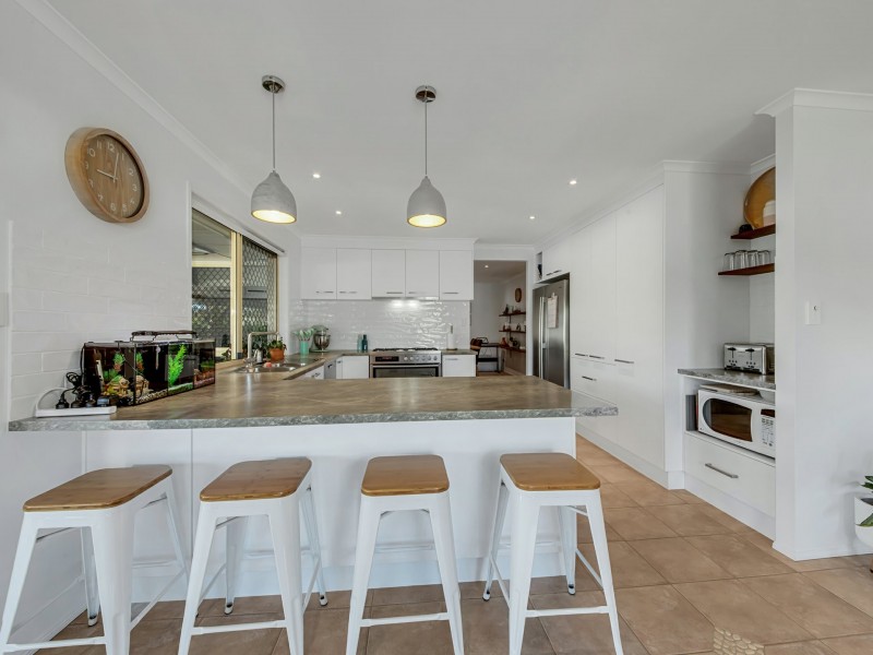 4 Selina Court, Tannum Sands QLD 4680