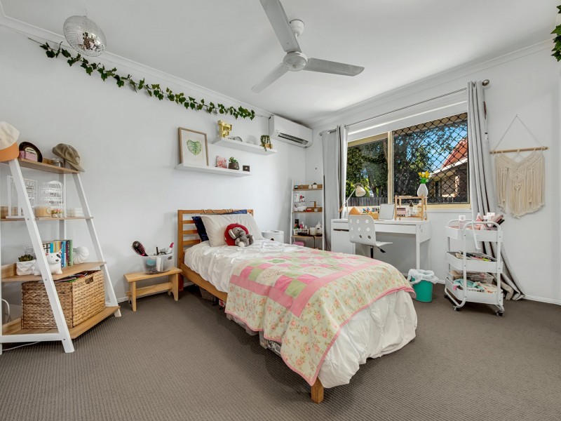 4 Selina Court, Tannum Sands QLD 4680