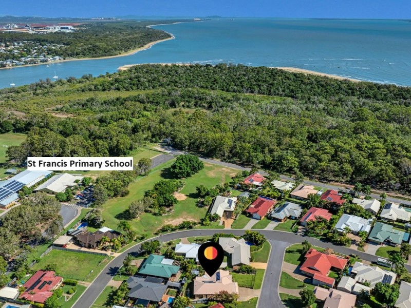4 Selina Court, Tannum Sands QLD 4680