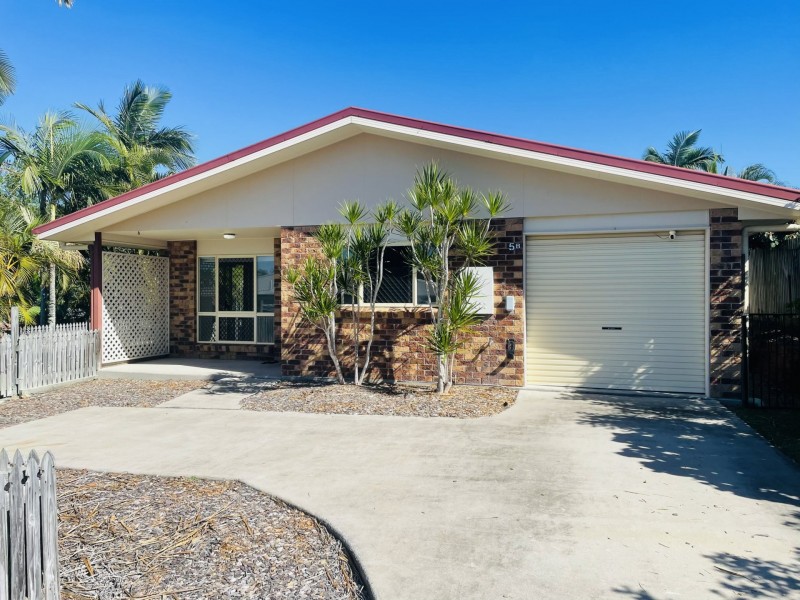 5B Pittsbay Crescent, Boyne Island QLD 4680