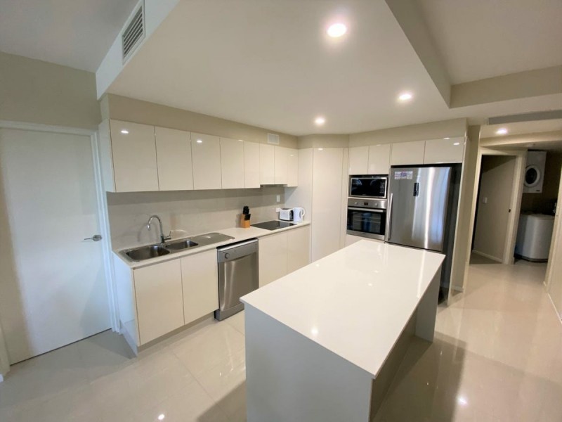 302/10 Wyndham Avenue, Boyne Island QLD 4680