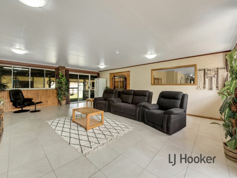 10 Aquarius Avenue, River Ranch QLD 4680