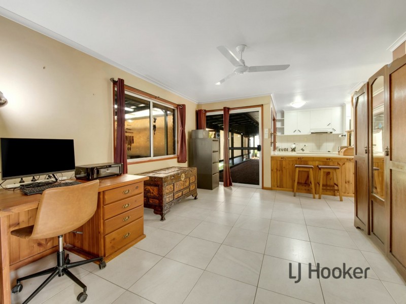 10 Aquarius Avenue, River Ranch QLD 4680