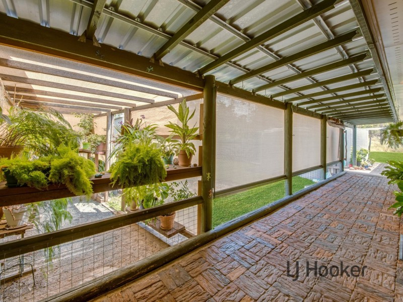 10 Aquarius Avenue, River Ranch QLD 4680