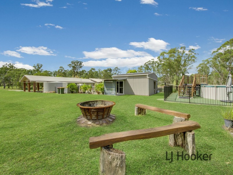 10 Aquarius Avenue, River Ranch QLD 4680