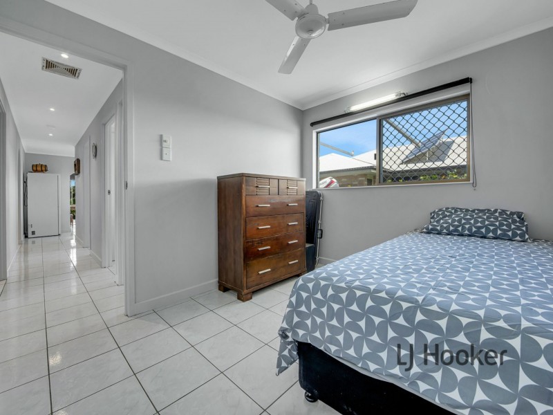 11 Yukana Street, Boyne Island QLD 4680