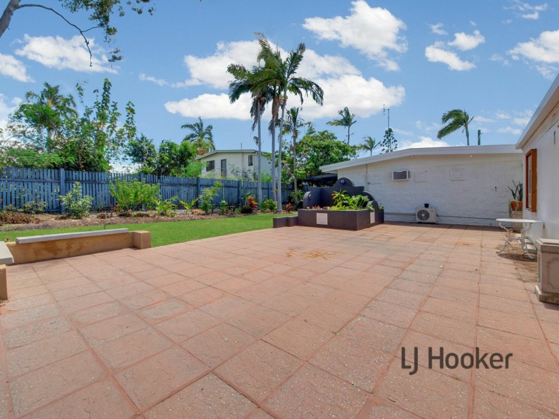 11 Yukana Street, Boyne Island QLD 4680