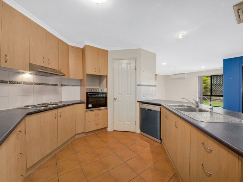 18 Douglas Street, Tannum Sands QLD 4680