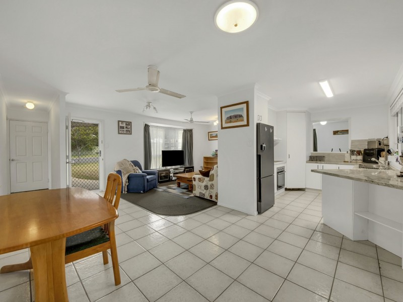 42 Curtis Avenue, Boyne Island QLD 4680