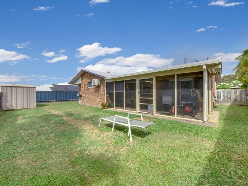 42 Curtis Avenue, Boyne Island QLD 4680