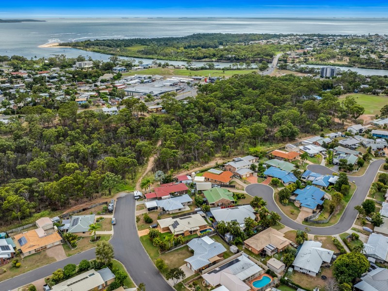 42 Curtis Avenue, Boyne Island QLD 4680