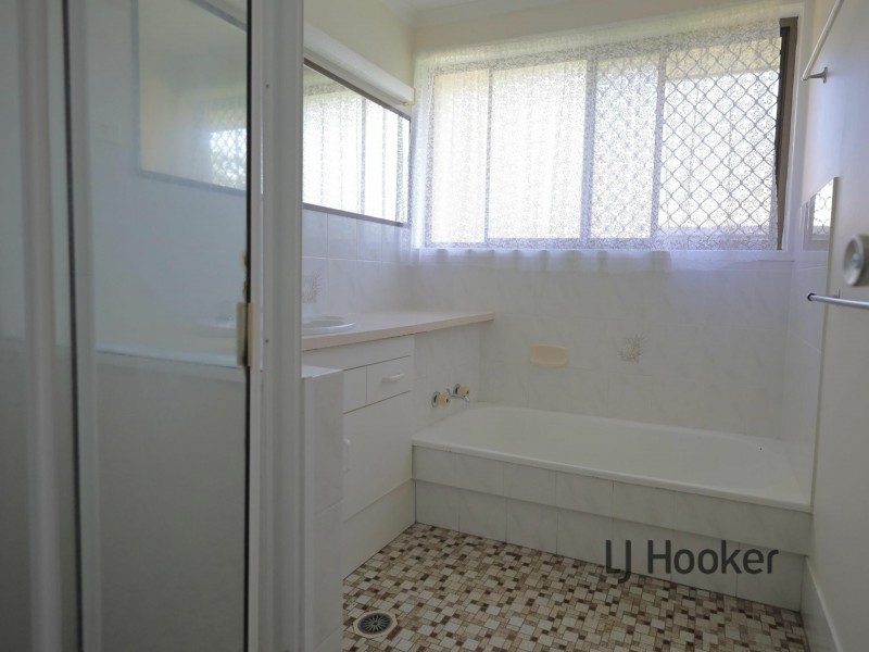 21 Amaroo Street, Boyne Island QLD 4680