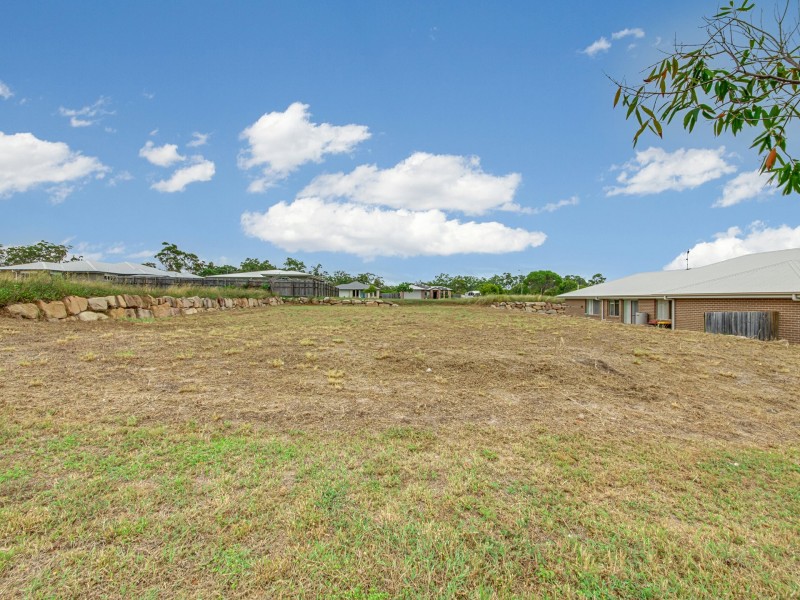 111 Broadacres Drive, Tannum Sands QLD 4680