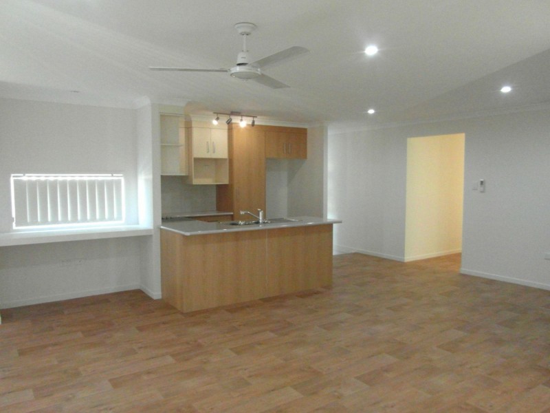 2/6A Jenny Lind Court, Boyne Island QLD 4680