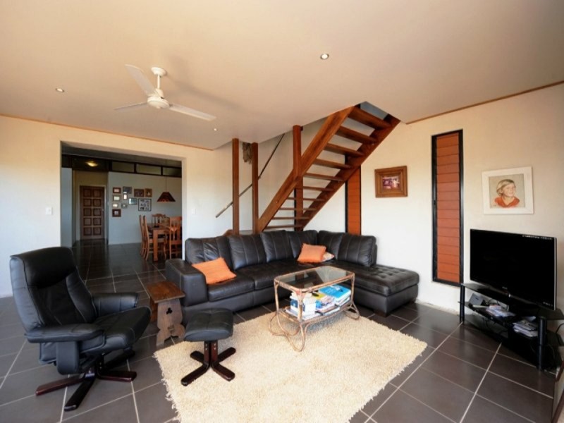 18 Sayre Crescent, Boyne Island QLD 4680