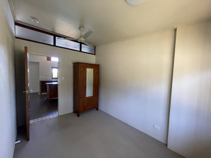 18 Sayre Crescent, Boyne Island QLD 4680
