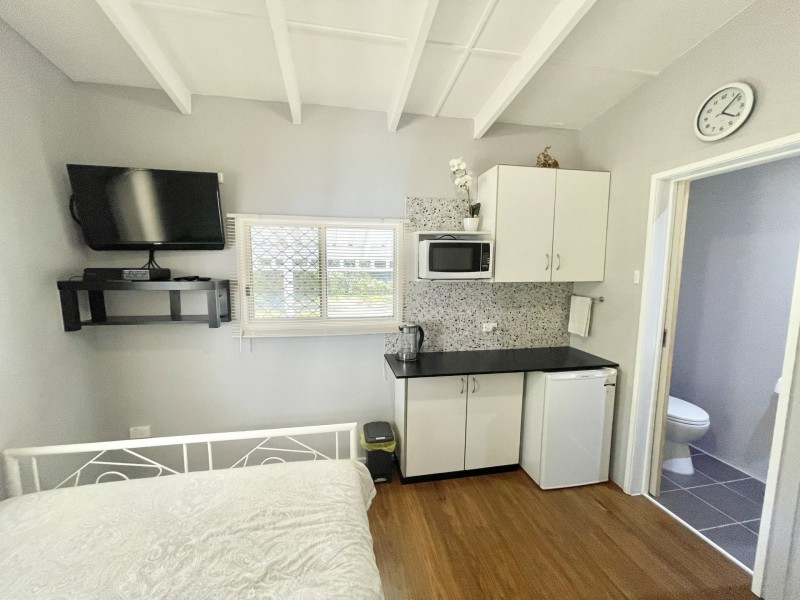 1 Bells Road, Rodds Bay QLD 4678