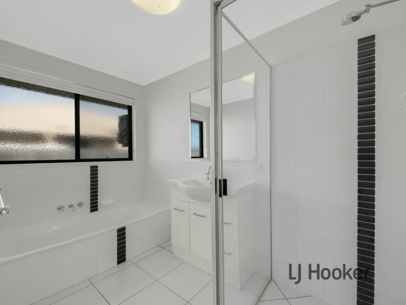 30 Surita Court, Boyne Island QLD 4680