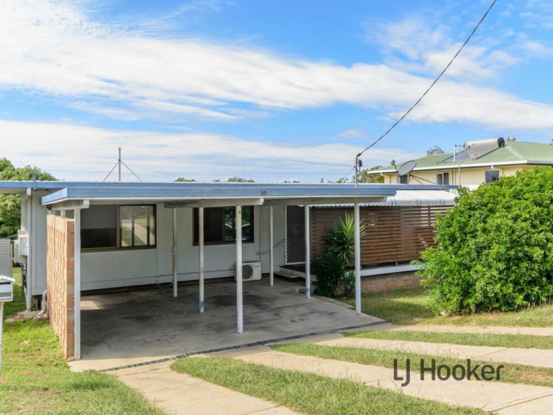 39 Amaroo Street, Boyne Island QLD 4680
