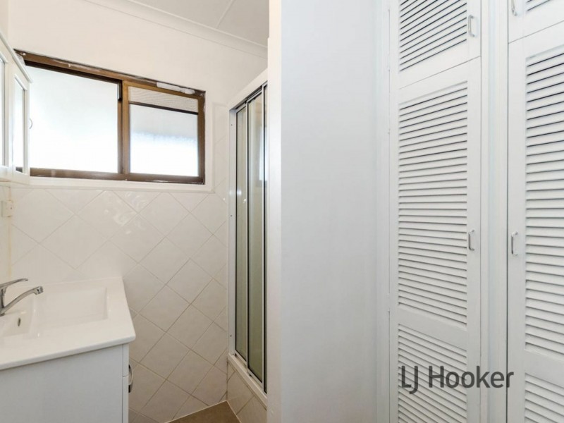 39 Amaroo Street, Boyne Island QLD 4680