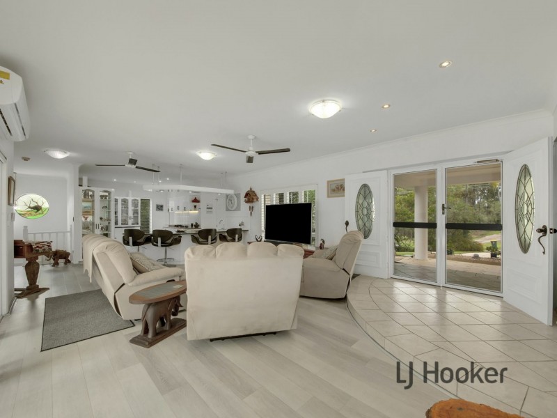 36 Helen Crescent, Wurdong Heights QLD 4680