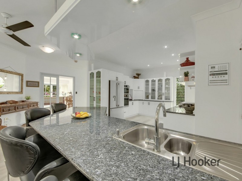 36 Helen Crescent, Wurdong Heights QLD 4680