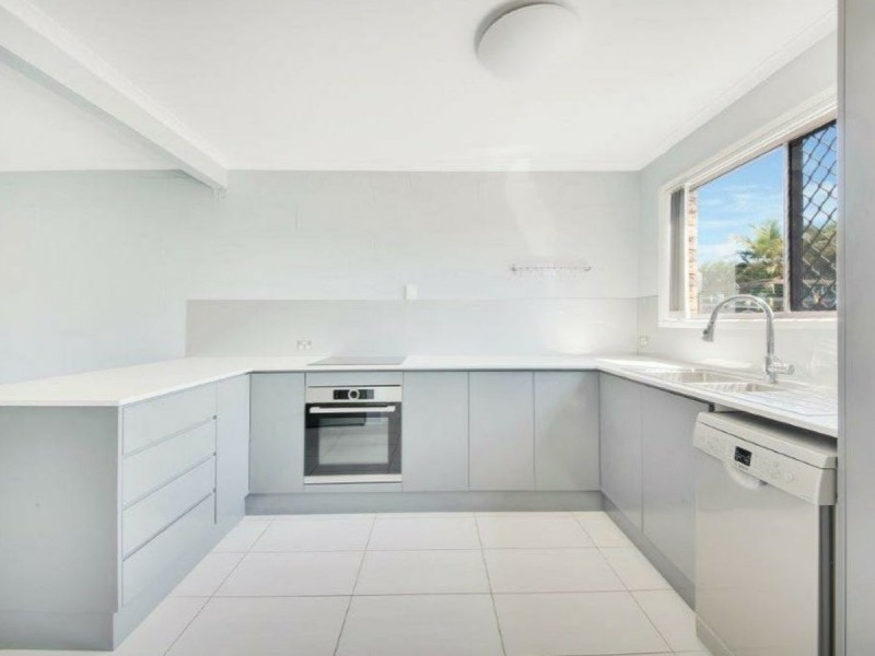 3/4 Bevington Street, Tannum Sands QLD 4680