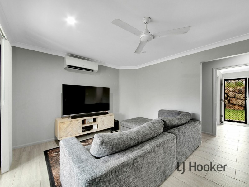 40 Koolivoo Parade, Boyne Island QLD 4680