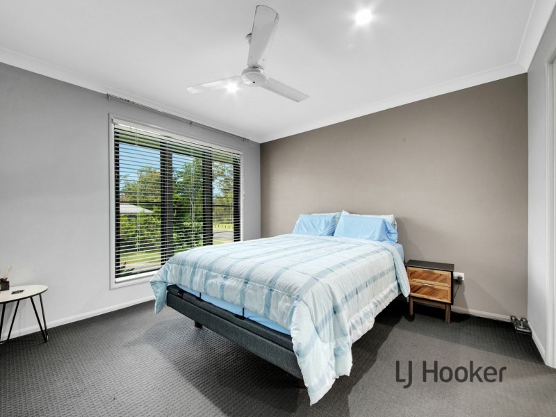 40 Koolivoo Parade, Boyne Island QLD 4680