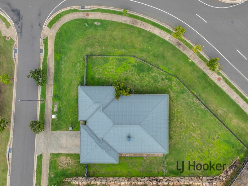 40 Koolivoo Parade, Boyne Island QLD 4680