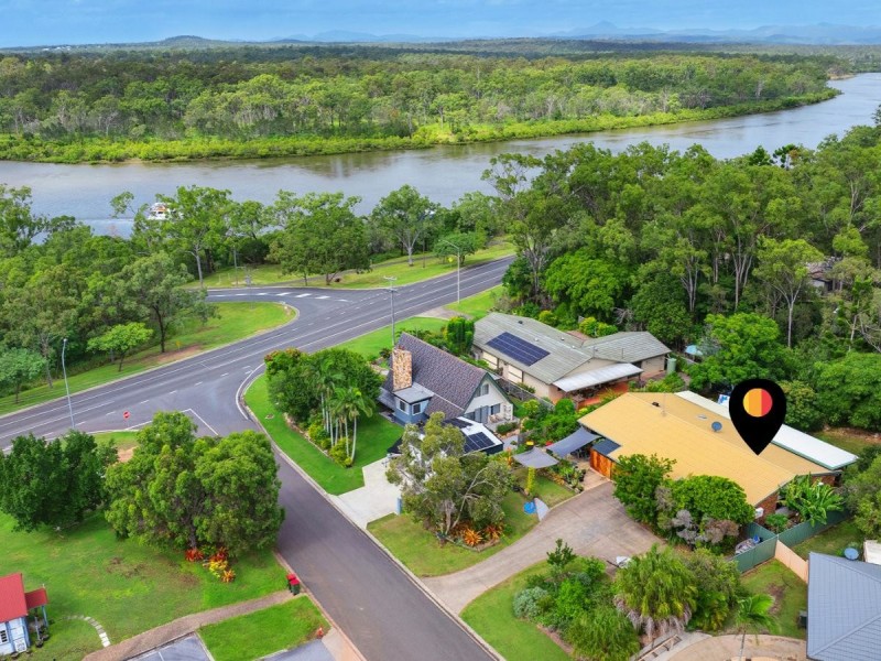 2/44 Sayre Crescent, Boyne Island QLD 4680