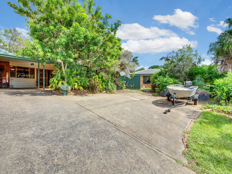 2/44 Sayre Crescent, Boyne Island QLD 4680