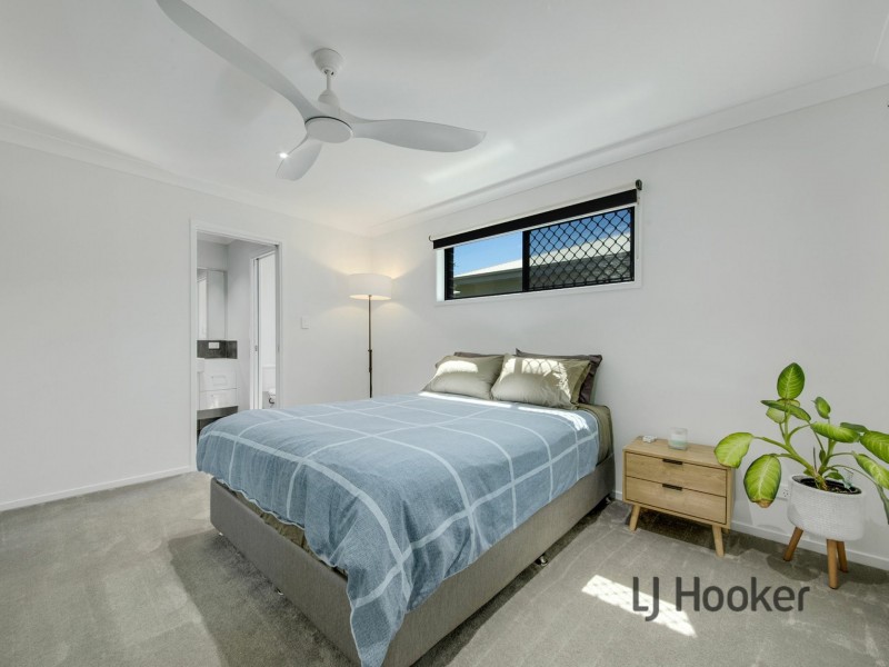15 Lighthouse Drive, Boyne Island QLD 4680