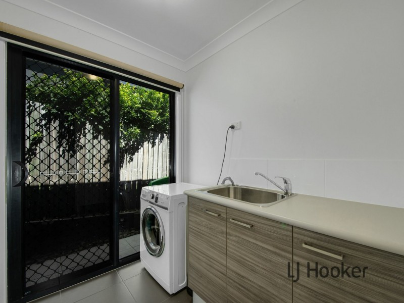 15 Lighthouse Drive, Boyne Island QLD 4680