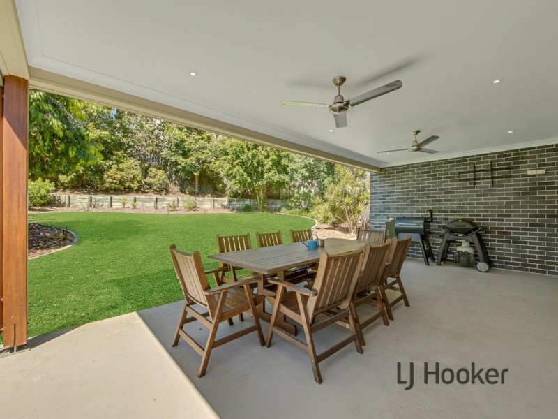 15 Lighthouse Drive, Boyne Island QLD 4680