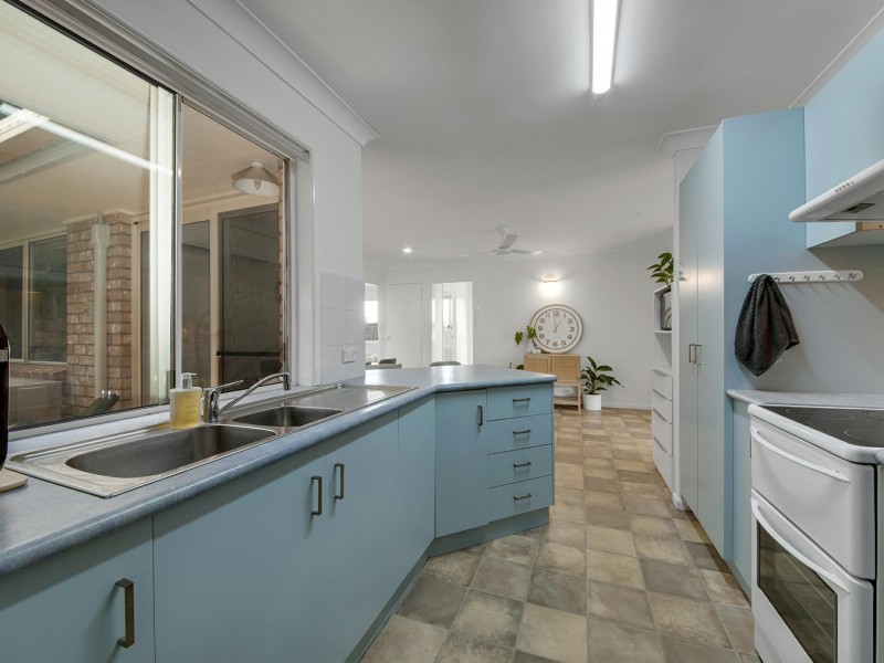 30 Carinya Drive, Clinton QLD 4680